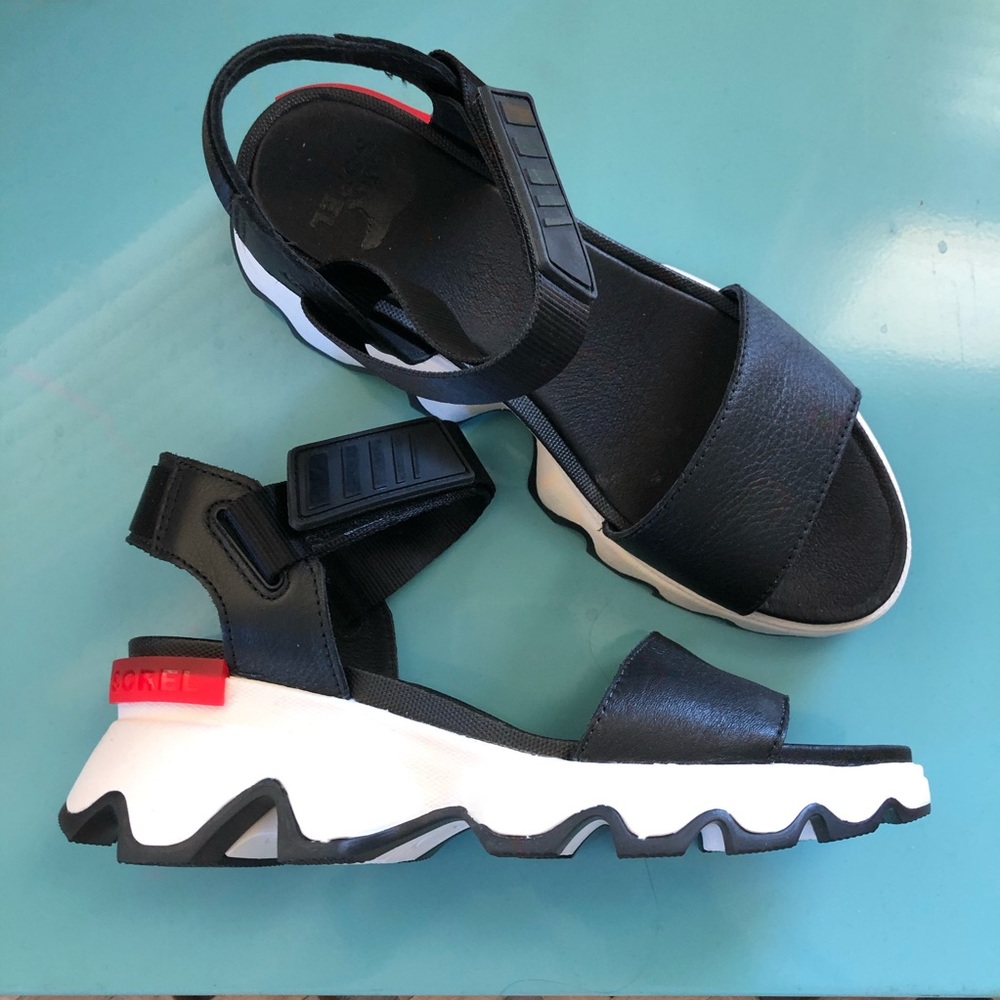 Sorel kinetic sandal